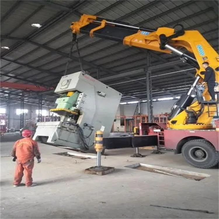 卢龙县80吨折臂吊车出租附近电话